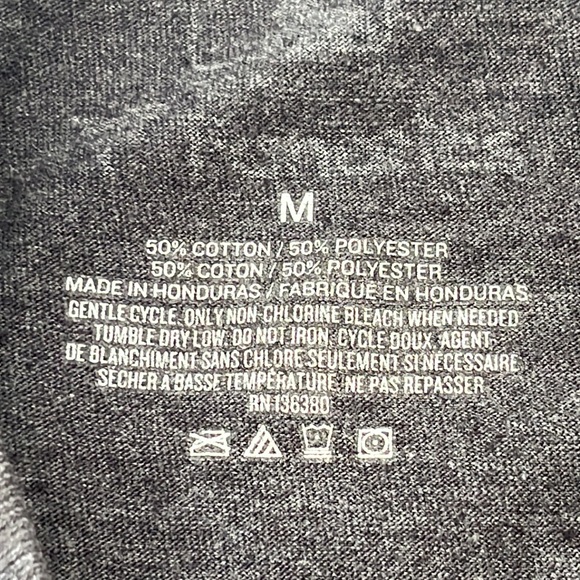 Fanatics Cleveland Indiana tee shirt gray long sleeves men’s size M - Picture 6 of 8